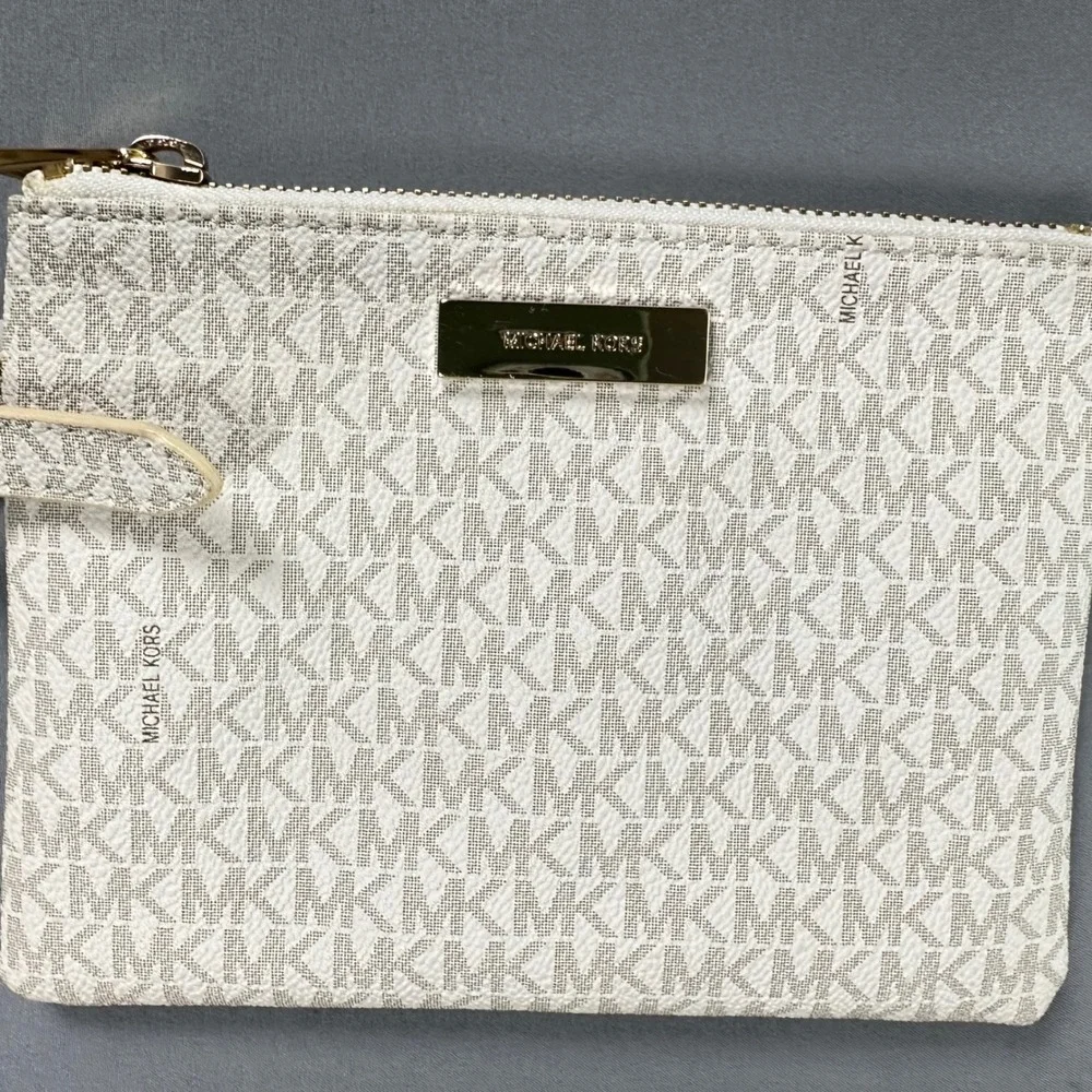Michael Kors MK Signature Logo Belt Bag White Tan Gold Hardware Size M 554562